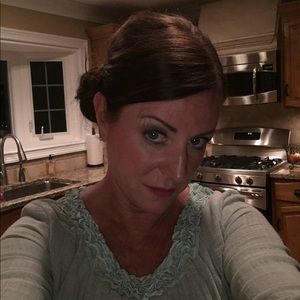 Meet your Posher, Pamela